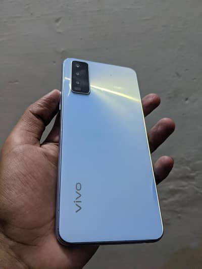 vivo y 20 4/64  exchange possible