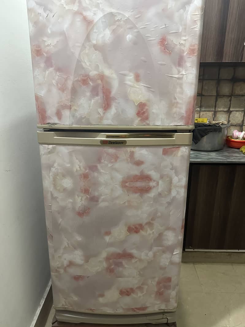 Dawlance fridge Medium 0