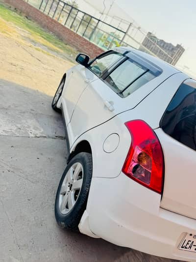 Suzuki Swift DLX