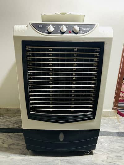 Brand New Beetro Cooler – Powerful 50ft Air Throw,price negotiable