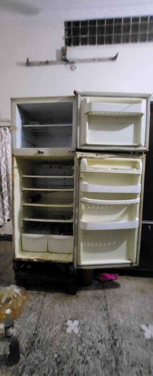 Pell refrigerator 2