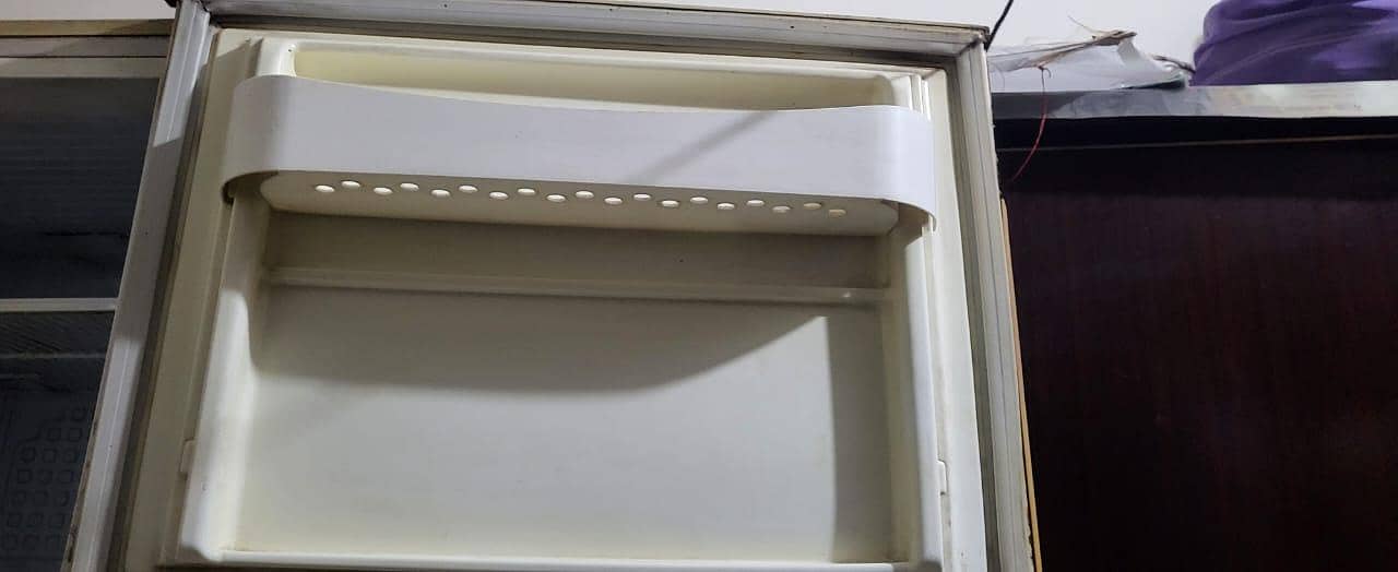 Pell refrigerator 9