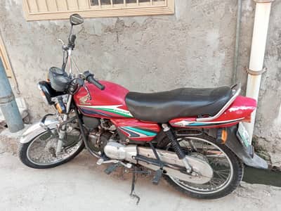 CD 100