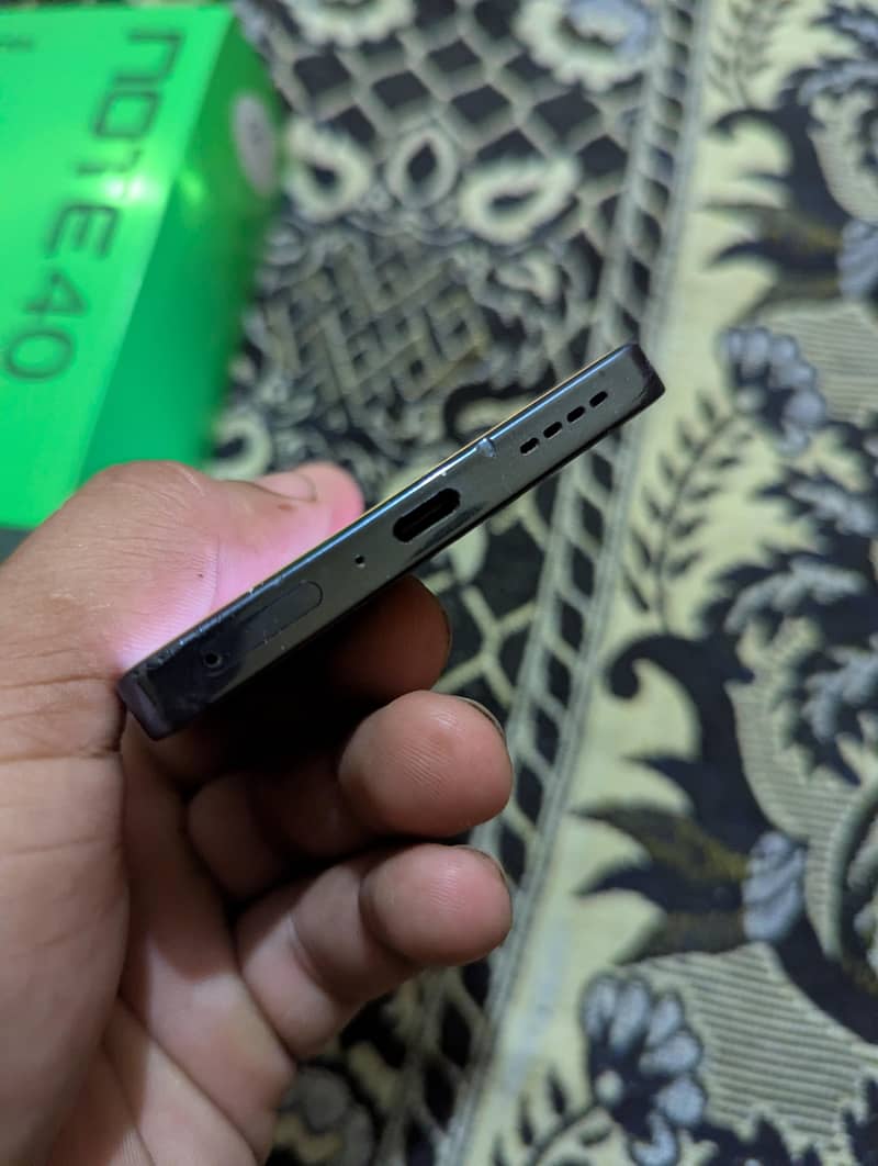 Infinix note 40 6