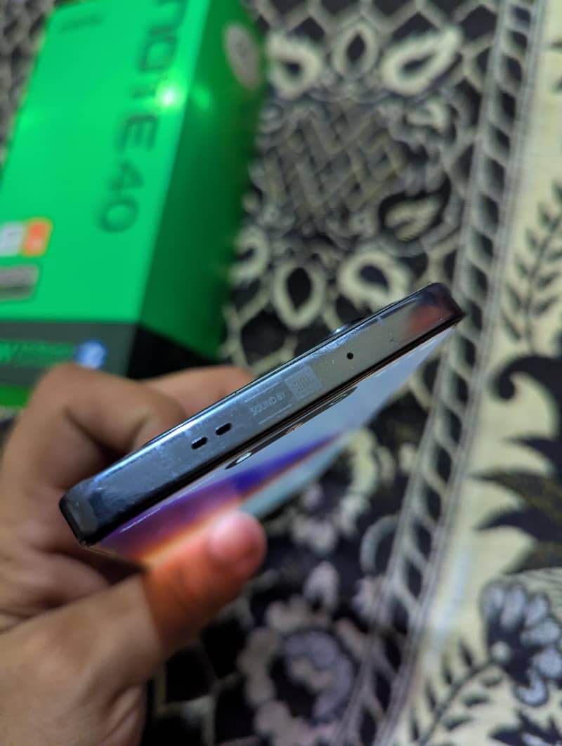 Infinix note 40 7