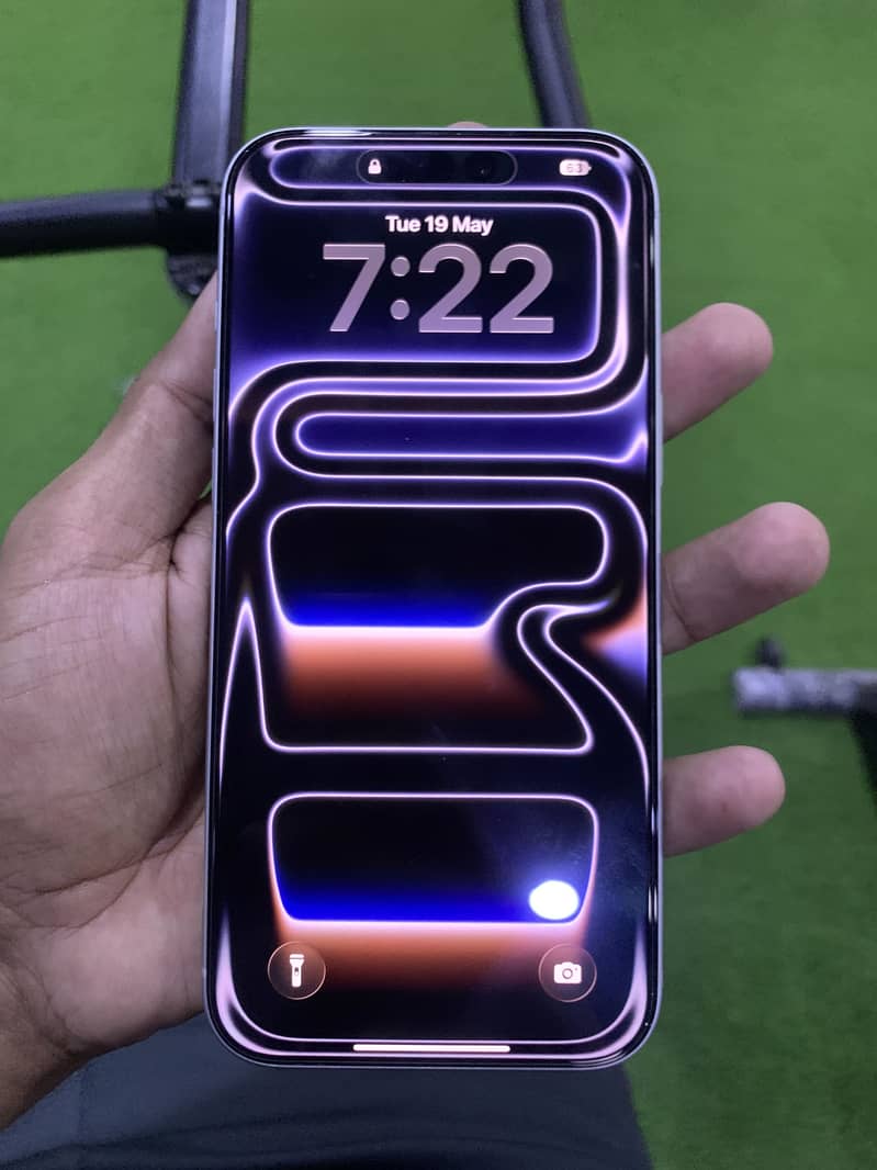 Iphone 17 pro max 1