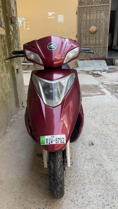 United Scooty 100cc