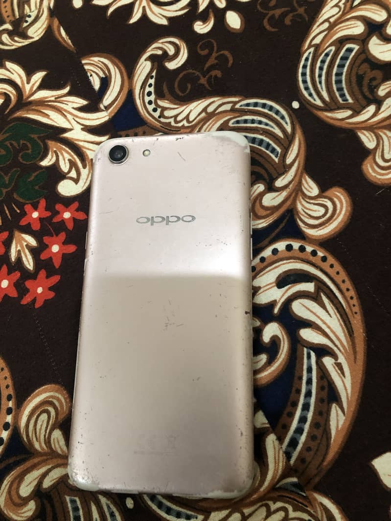 Oppo a83 1