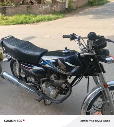 honda 125 black 2025 model