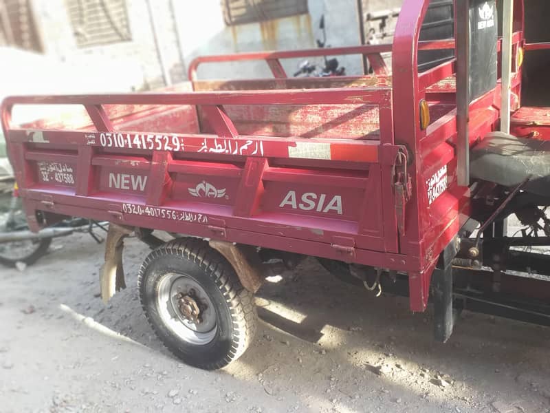 Loader Rickshaw 12