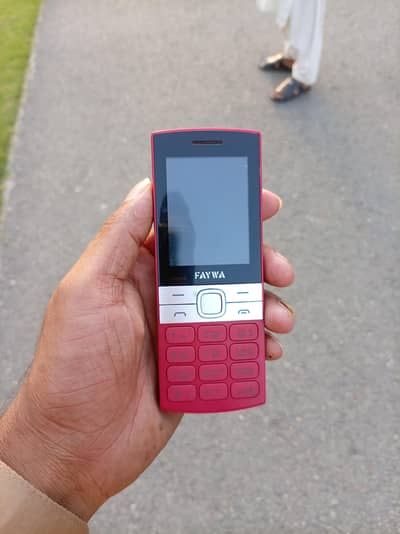 10 by 10 mobile hai 12 mahine Tak warranty bhi hai