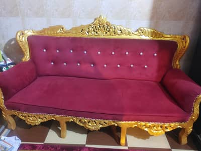 3,1,1 wooden crown sofa
