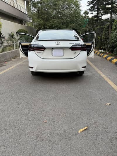 White Altis 1.6