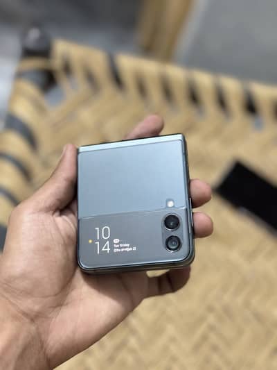 Samsung z flip 3 5g with box