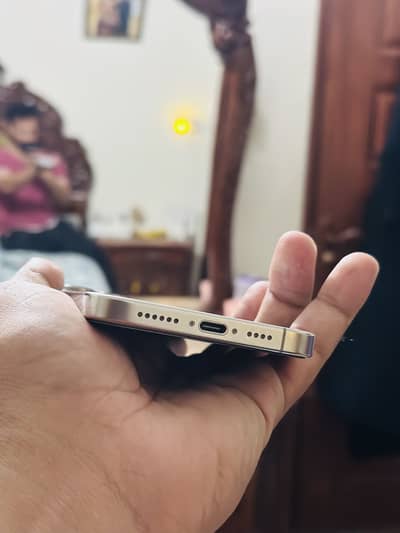 iPhone 16 pro max pta Approved