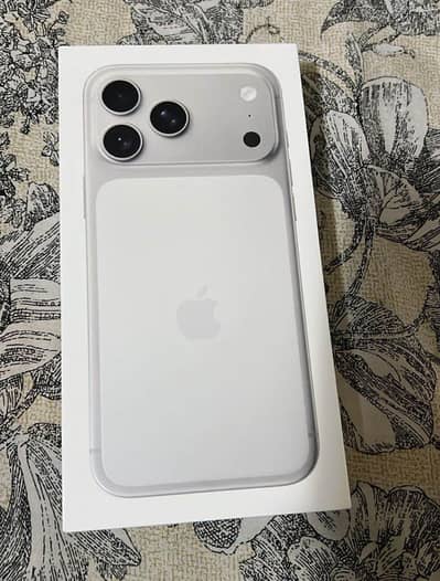 17 pro max silver non active