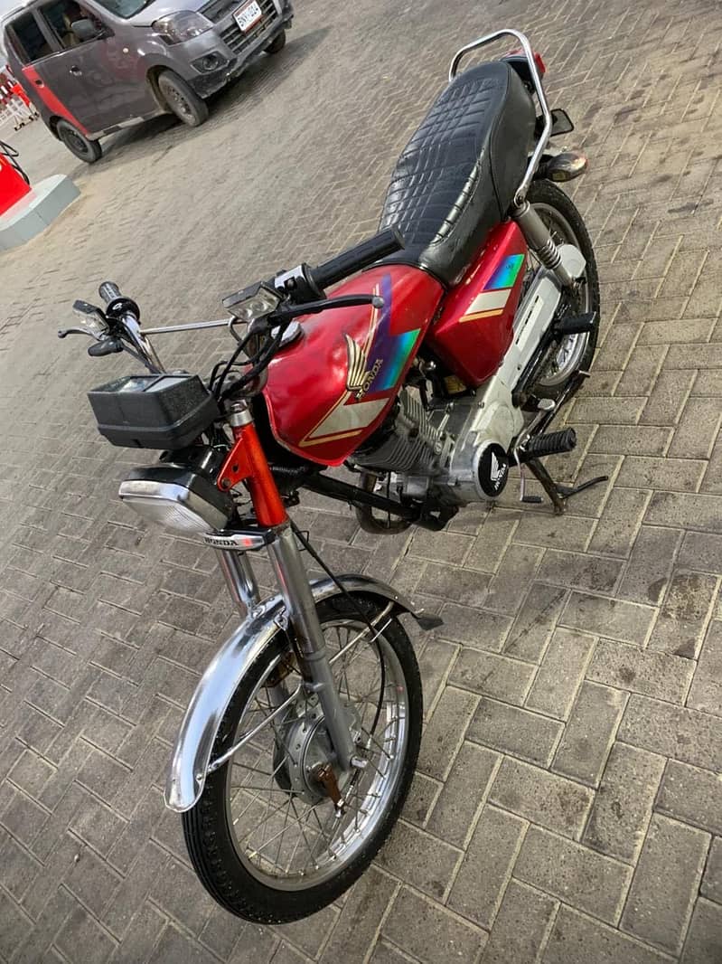 Unique 125 0
