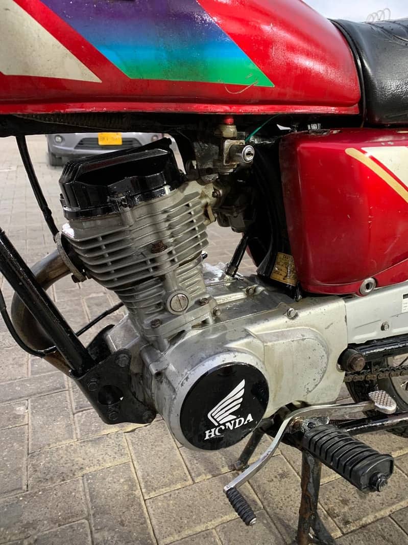 Unique 125 1