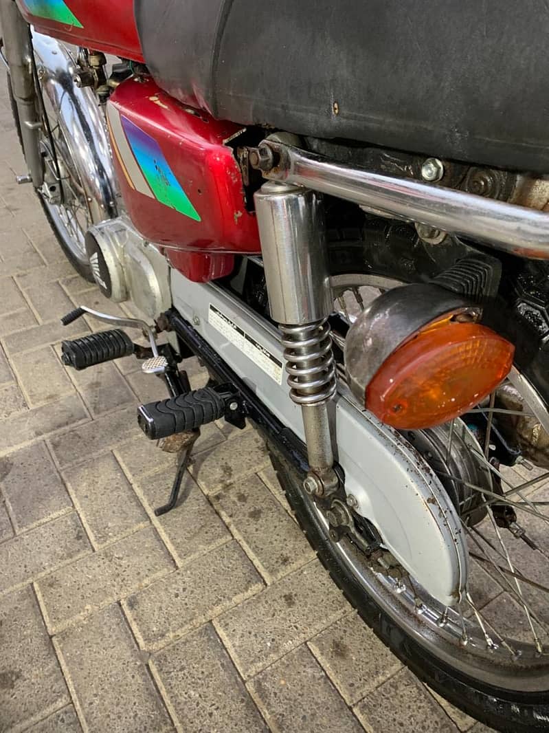 Unique 125 6