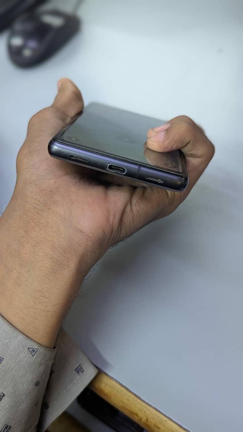 Google Pixel 7a – Smart, Fast & Powerful 4