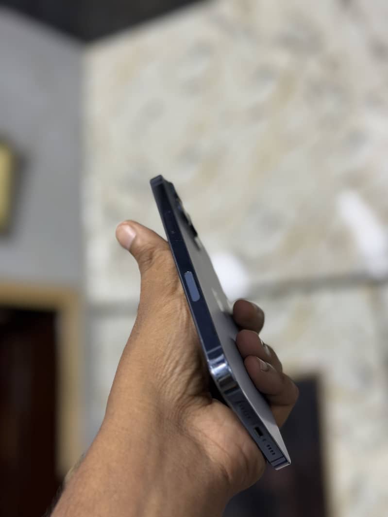 iPhone 13 pro Max 0