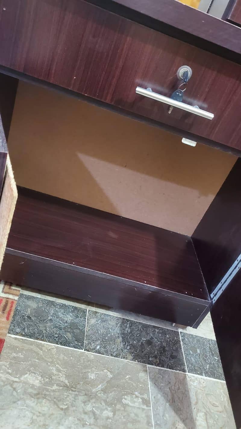 dressing Table 0
