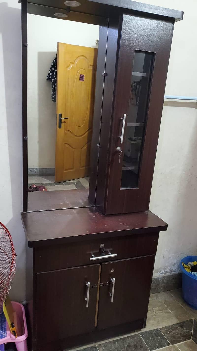 dressing Table 1
