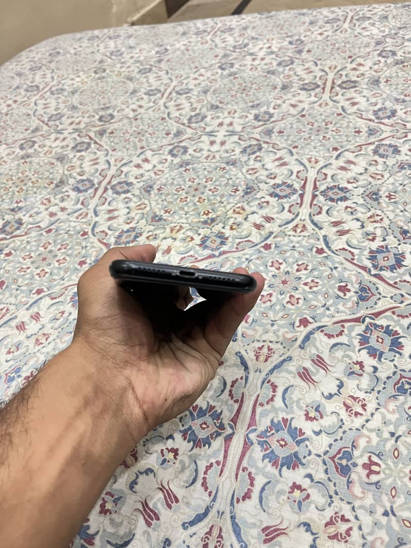 iphone xr 1