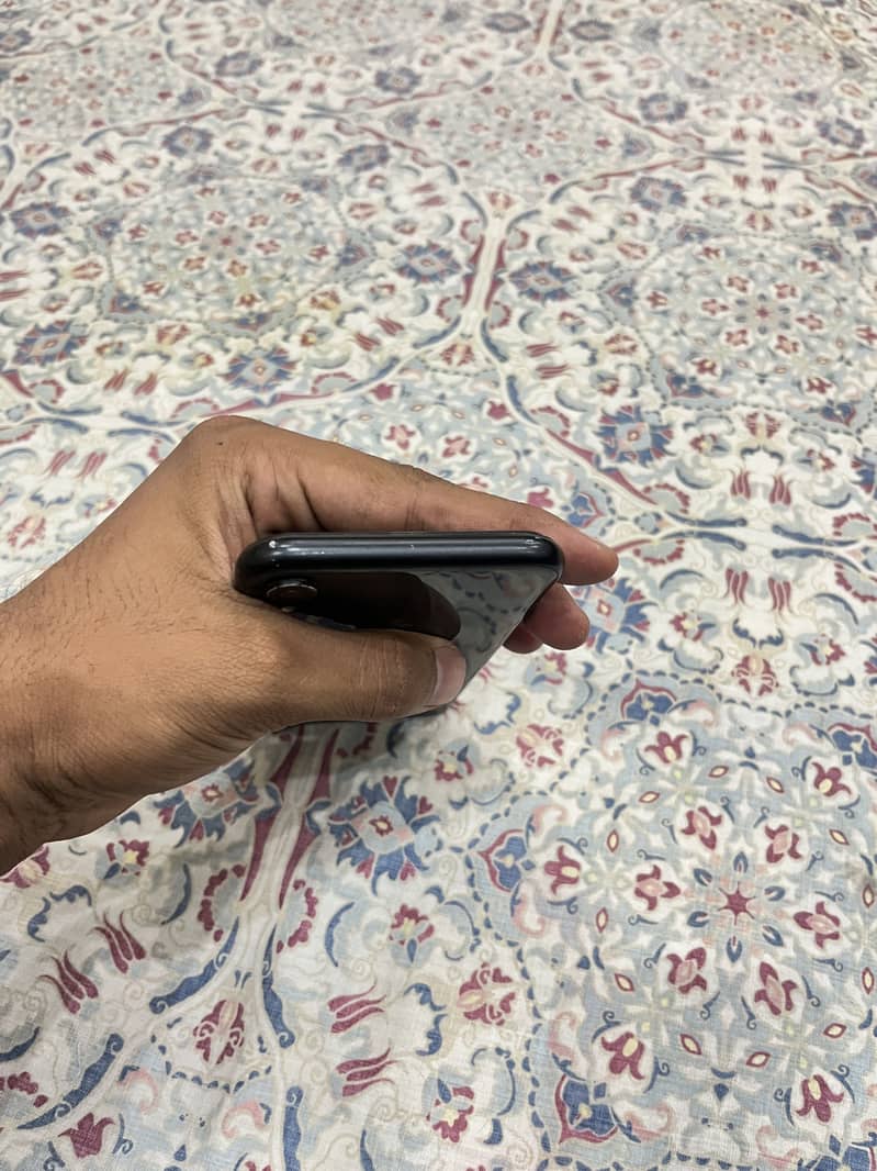 iphone xr 2