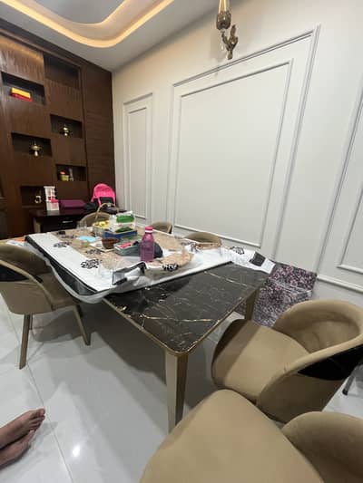 Dining  table with chair s