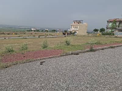 Rose Garden 5 Marla Ready To Possession Plot Available For Sale.