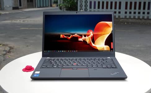 Lenovo P14s Gen-2 16GB-RAM 512GB-NVMe 4GB-Nvidia Core i7 11th-GEN 3GHz
