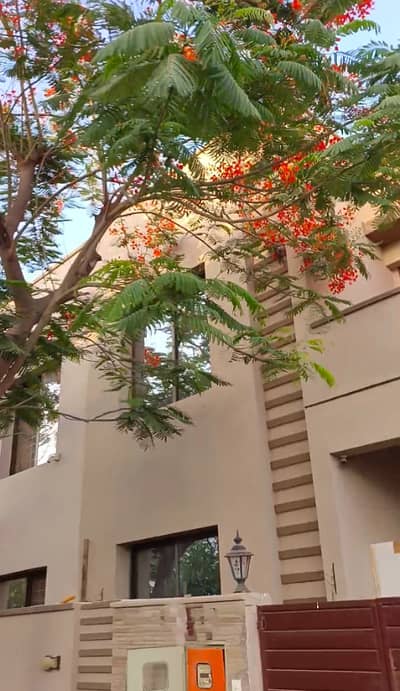 125 SQY independent Villa in Ali Block available for rent