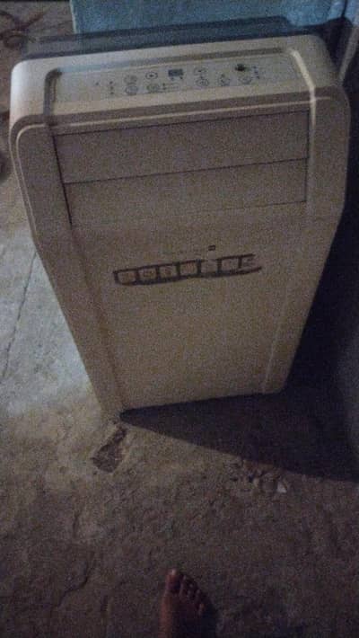Portable AC