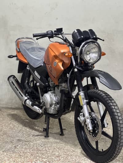 Yamaha ybr125g 2016 model ( low millage )