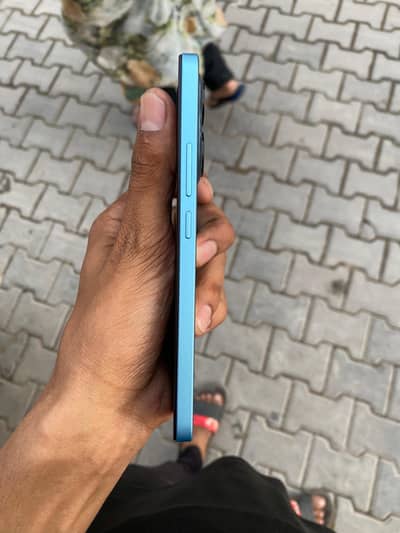 Redmi note 14 10 by 10 condition 12 ram 256 memory with box chagrer
