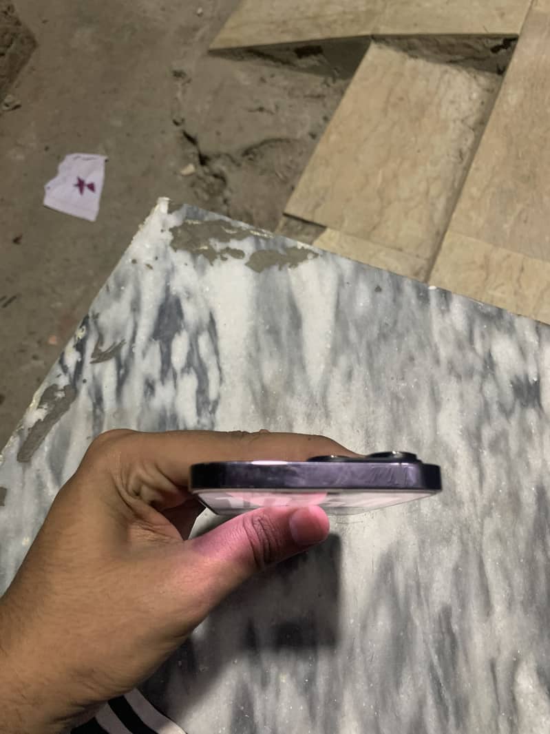 iPhone 14 Pro Max 1