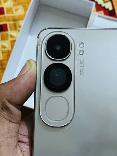 Vivo y200 8/128 pta approved