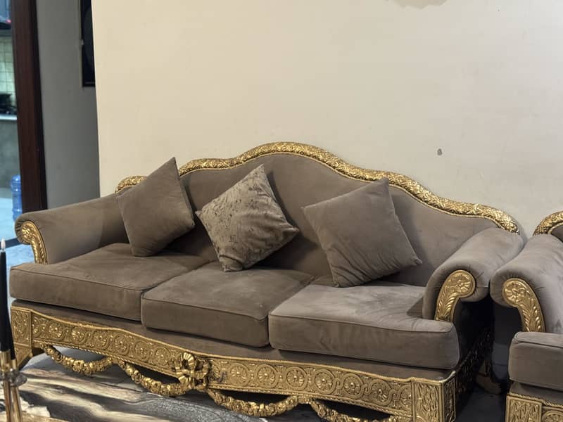 Fantac brand sofa’s 2