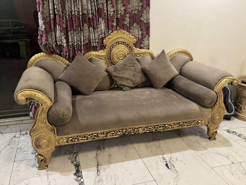 Fantac brand sofa’s 3