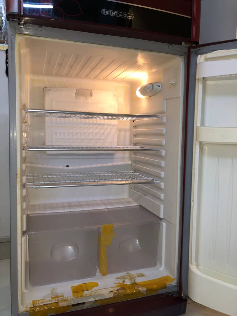 Orient fridge 5