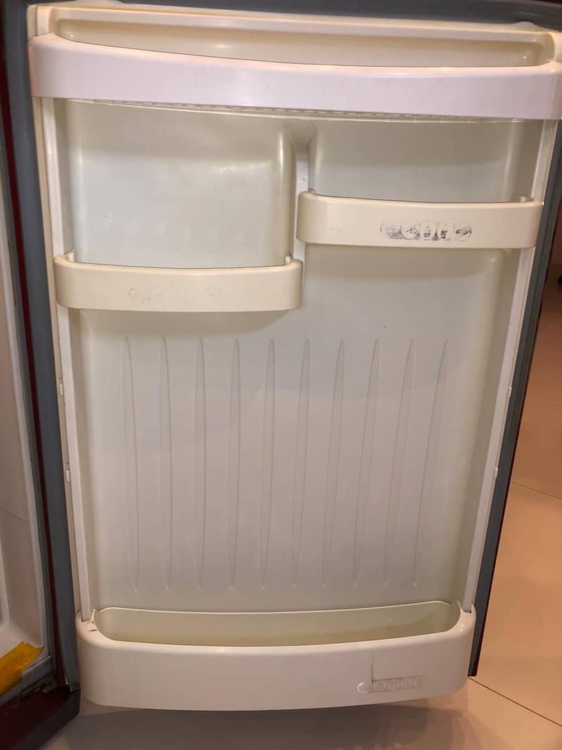 Orient fridge 6