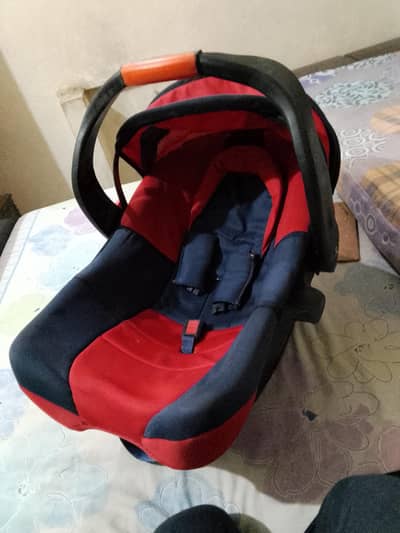 baby carries cot