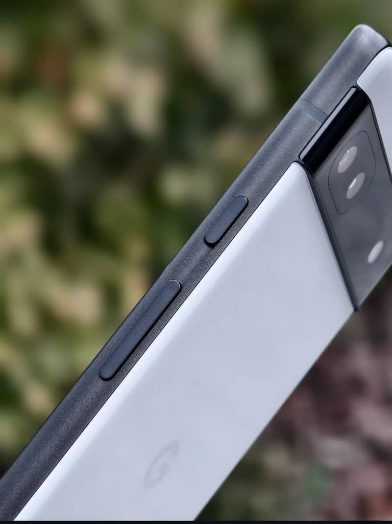 Google Pixel 6A 1