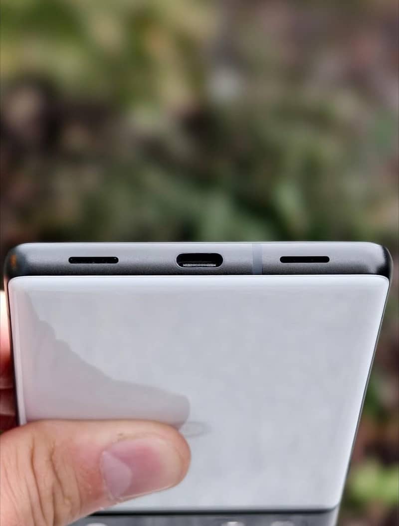 Google Pixel 6A 3