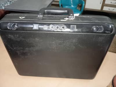 brief case