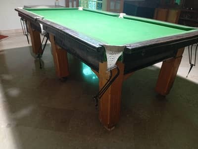 pool size snooker table