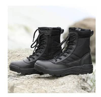 Synthetic leather casual shoes for man and also women can wear