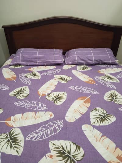 queen bed