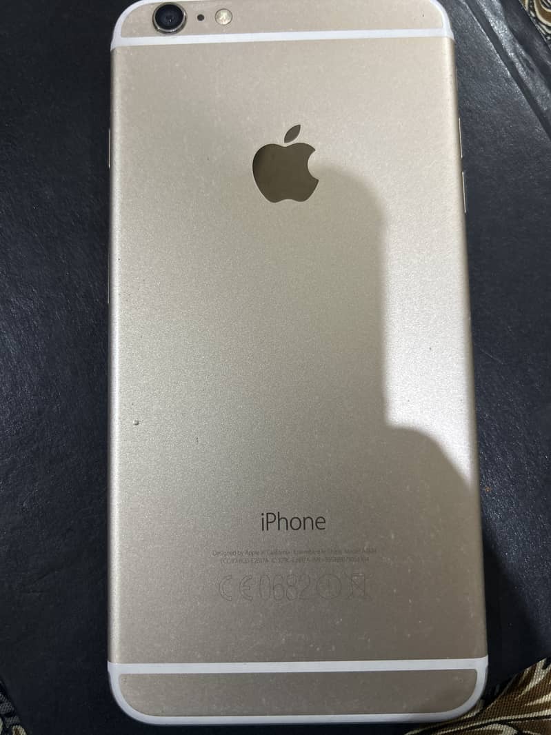 Apple iPhone 6 Plus 1